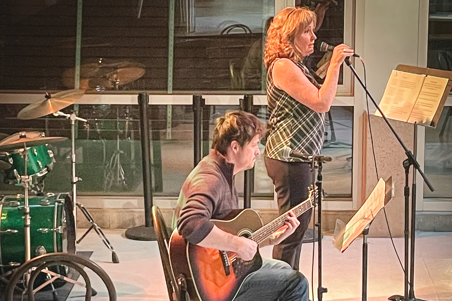 Artists Helping Artists - Fostering Artistic Growth at the RCA